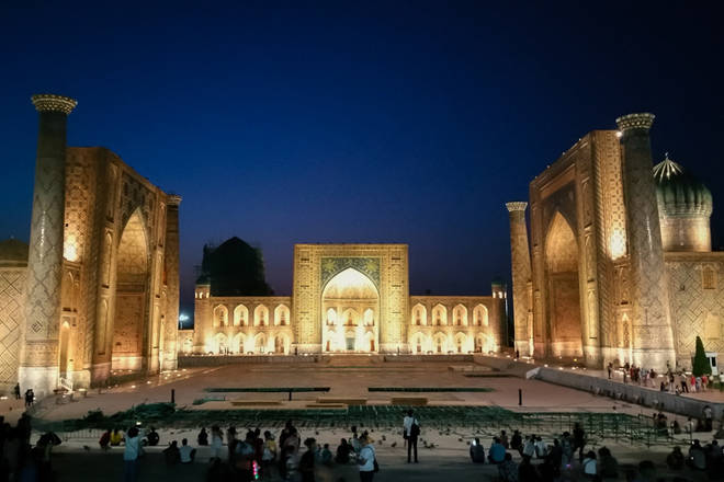 der berühmte Registon Platz in Samarkand