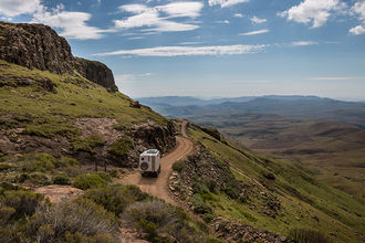 Passabfahrt vom Naudes Nek - höchster Pass Südafrikas