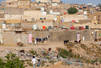 Gegensätze in Al Nadjaf - verdreckte Gassen auf dem Weg zum Pilgerort
