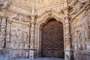 imposantes Eingangsportal der Kathedrale in Astorga