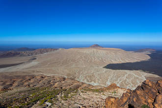 Faszinierender Weißer Vulkan - Jabal Bayda