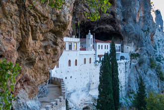 Kloster Agios Nikolaos Sintza in exponierter Lage