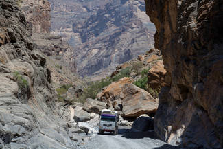 Piste durch das enge Wadi Nakhar