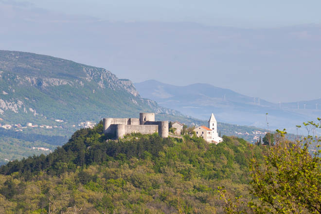 Die alte Burg von Drivenik