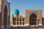 Medrese Tilla Qori auf dem Registon Platz in Samarkand