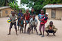 Kinder im Dorf Matamba